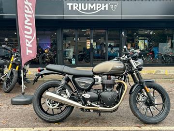 TRIUMPH SPEED TWIN 900