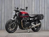 TRIUMPH SPEED TWIN 1200