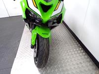 KAWASAKI ZX-6R