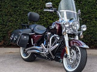 HARLEY-DAVIDSON ROAD KING 