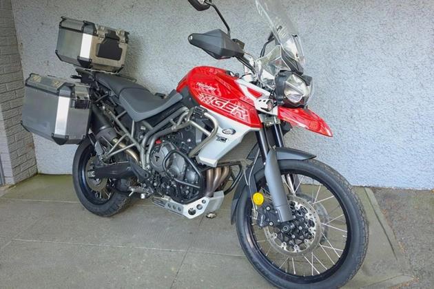 TRIUMPH TIGER 800 XC