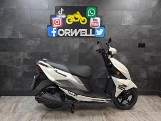 SUZUKI AVENIS 125 