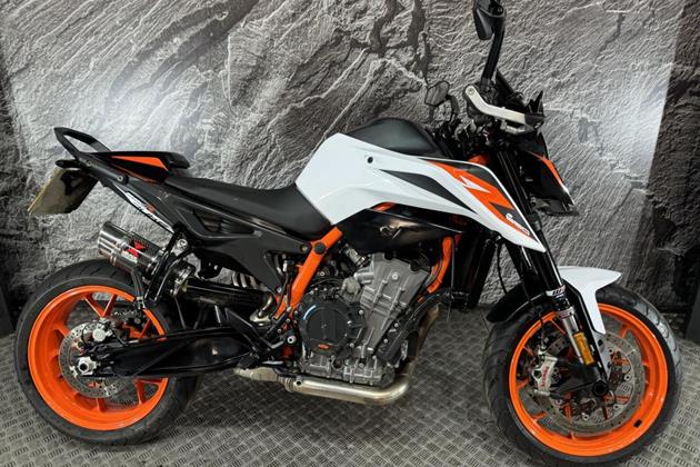 KTM 890 DUKE R