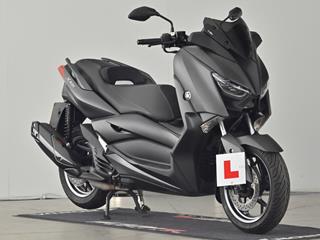 YAMAHA XMAX 125 