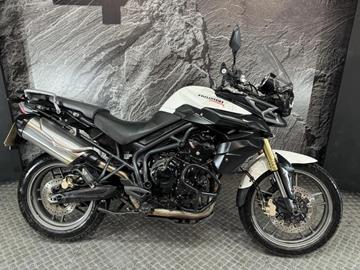 TRIUMPH TIGER 800