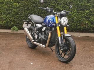 TRIUMPH SPEED 400 