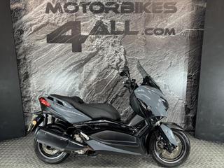 YAMAHA XMAX 300 