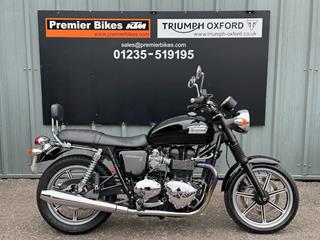 TRIUMPH BONNEVILLE SE 