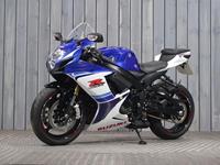 SUZUKI GSX-R750