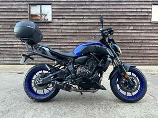 YAMAHA MT-07 