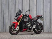 BMW S1000R