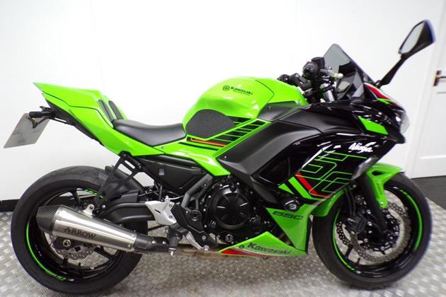 KAWASAKI NINJA 650