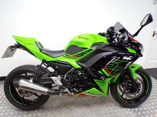 KAWASAKI NINJA 650 