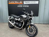 TRIUMPH SPEED TWIN 1200