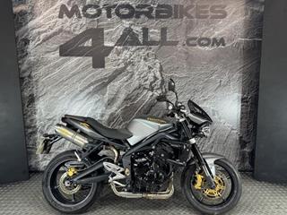 TRIUMPH STREET TRIPLE 675 