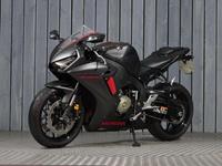 HONDA CBR1000RR FIREBLADE