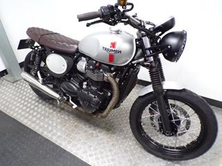 TRIUMPH STREET TWIN 