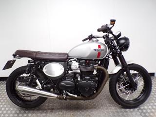 TRIUMPH STREET TWIN 