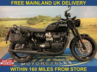 TRIUMPH BONNEVILLE T120 BLACK 