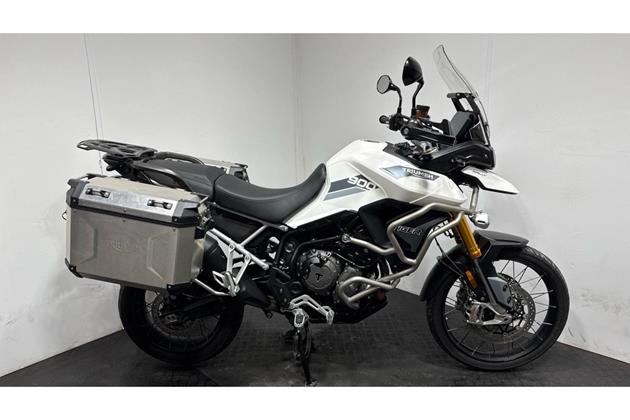 TRIUMPH TIGER 900 RALLY PRO