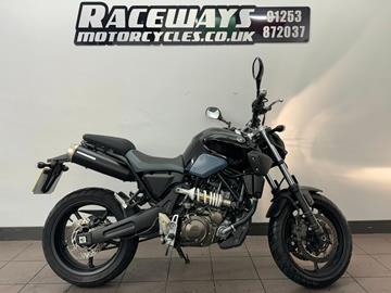 YAMAHA MT-03