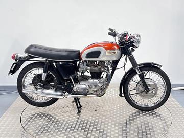 TRIUMPH T120 BONNEVILLE