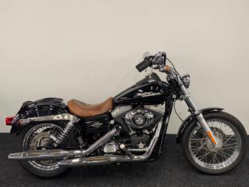 HARLEY-DAVIDSON STREET BOB