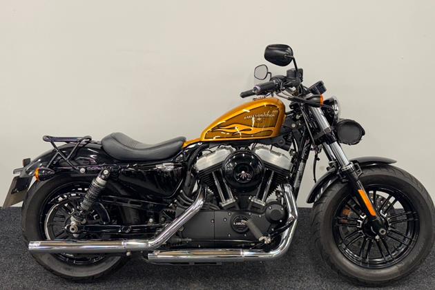 HARLEY-DAVIDSON SPORTSTER 1200