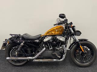 HARLEY-DAVIDSON SPORTSTER 1200 