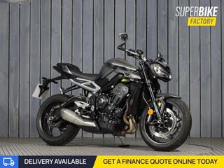 TRIUMPH STREET TRIPLE 765 R 