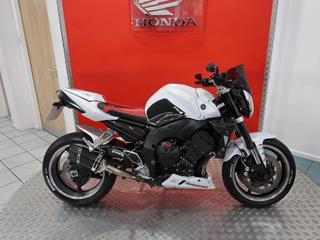 YAMAHA FZ1 