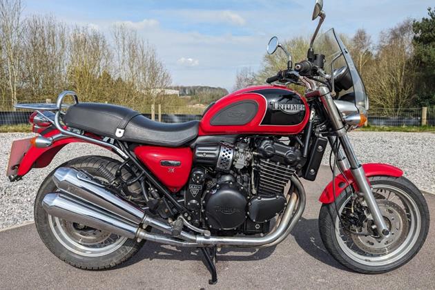 TRIUMPH THUNDERBIRD SPORT