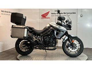 TRIUMPH TIGER 800 