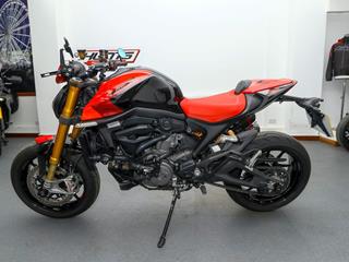 DUCATI MONSTER 937 