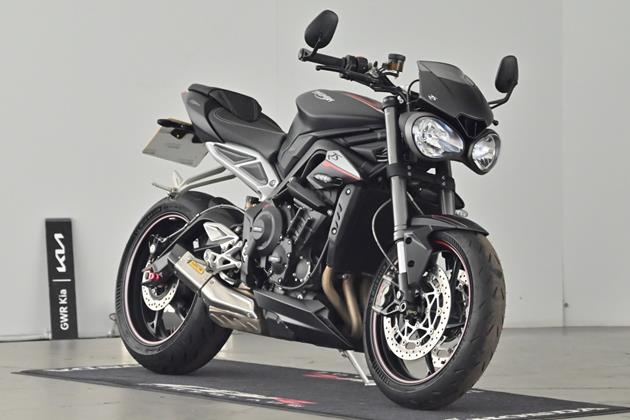 TRIUMPH STREET TRIPLE 765 RS