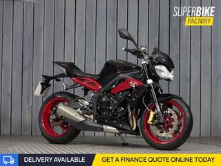 TRIUMPH STREET TRIPLE 675 