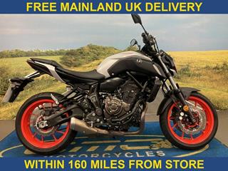 YAMAHA MT-07 