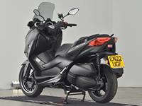 YAMAHA XMAX 300