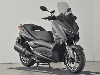 YAMAHA XMAX 300