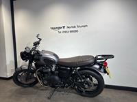 TRIUMPH BONNEVILLE T120 BLACK