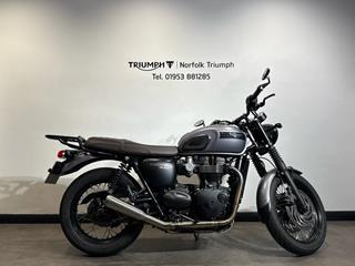 TRIUMPH BONNEVILLE T120 BLACK 