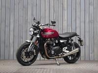 TRIUMPH SPEED TWIN 1200