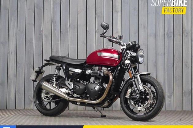 TRIUMPH SPEED TWIN 1200