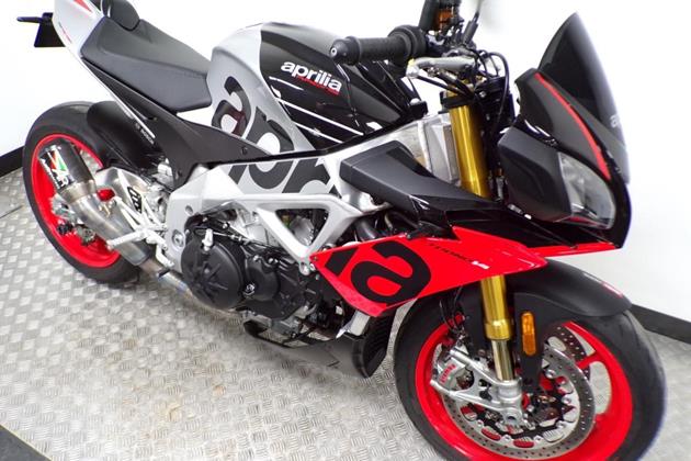 APRILIA TUONO V4 1100 FACTORY