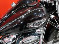 HARLEY-DAVIDSON ROAD KING