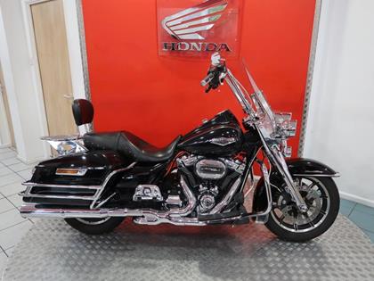 HARLEY-DAVIDSON ROAD KING