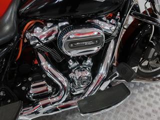 HARLEY-DAVIDSON ROAD KING 