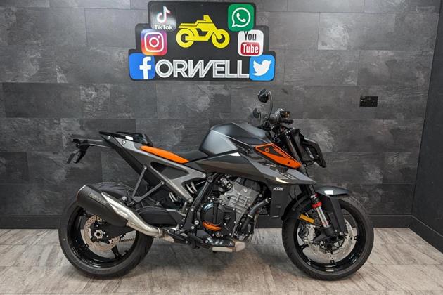 KTM 990 DUKE