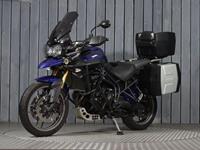 TRIUMPH TIGER 800