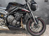 TRIUMPH STREET TRIPLE 765 RS